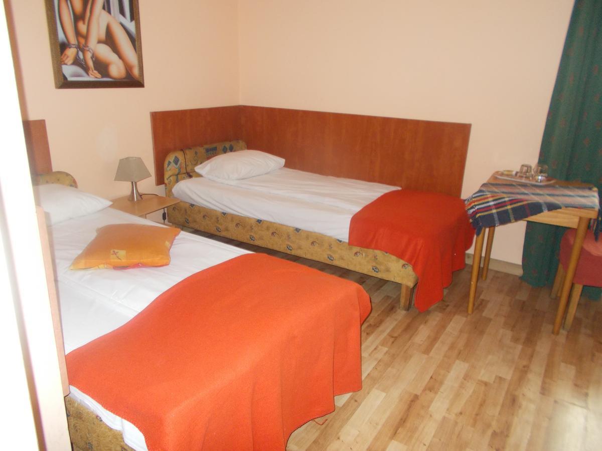 Motel Rezydent Βρότσλαβ Εξωτερικό φωτογραφία