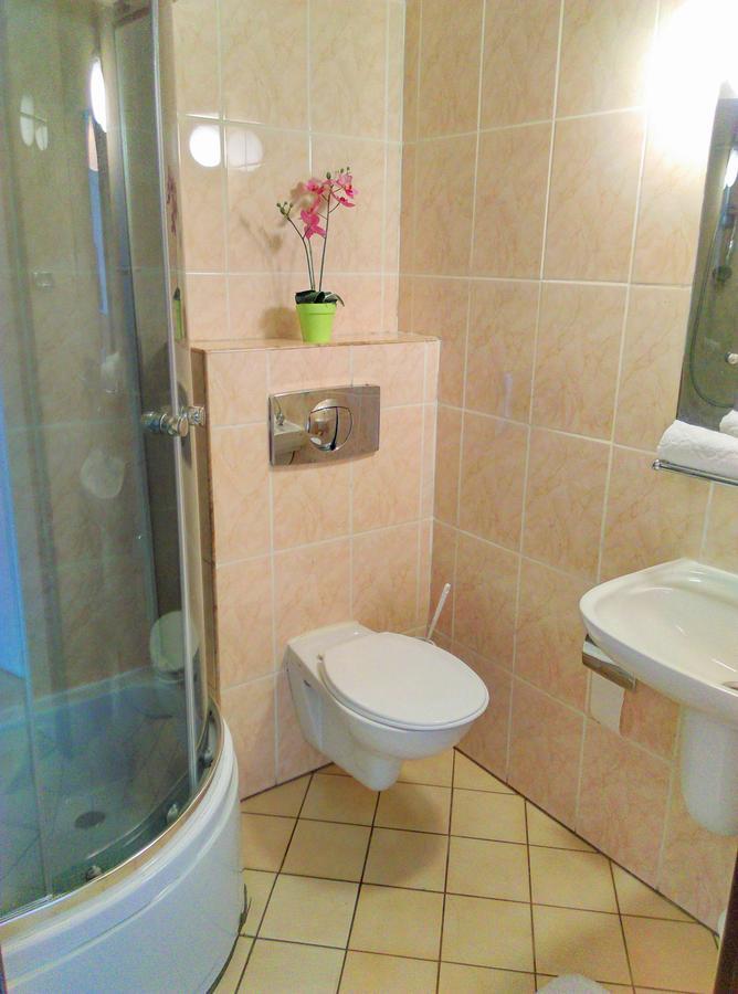 Motel Rezydent Βρότσλαβ Εξωτερικό φωτογραφία